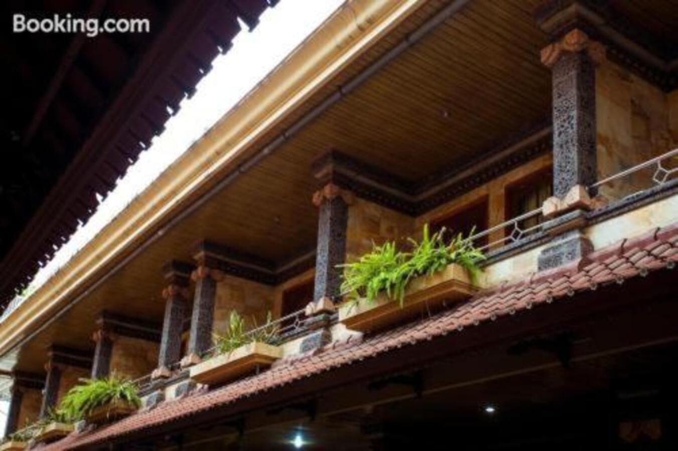 Segara Sadhu Inn Kuta By Ecommerceloka מראה חיצוני תמונה