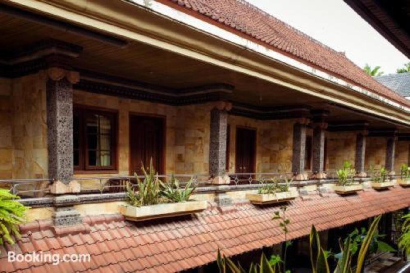 Segara Sadhu Inn Kuta By Ecommerceloka מראה חיצוני תמונה